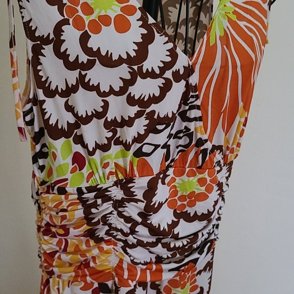 Dress - Picture 5 of 7